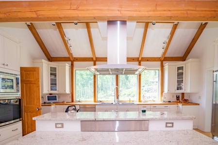 Mountain Retreat, Ski Area to National Park Views, Secluded - image 8