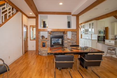 Mountain Retreat, Ski Area to National Park Views, Secluded - image 38