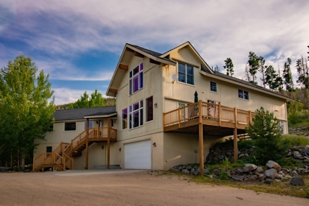 Mountain Retreat, Ski Area to National Park Views, Secluded - image 1