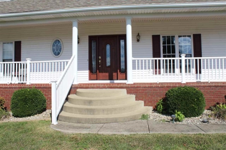 Golfers delight, large home on a golf course near Glasgow Ky - image 4