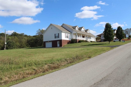 Golfers delight, large home on a golf course near Glasgow Ky - image 6