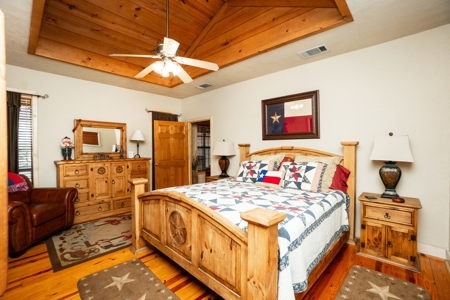 Country Home - Holly Lake Ranch - East Texas -Wood County - image 9