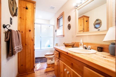 Country Home - Holly Lake Ranch - East Texas -Wood County - image 23