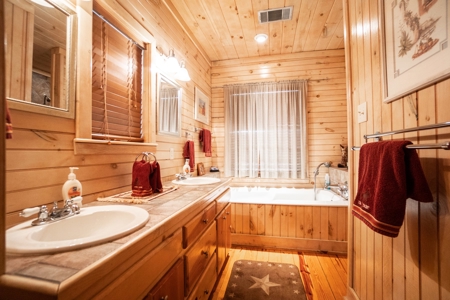 Country Home - Holly Lake Ranch - East Texas -Wood County - image 11