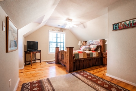 Country Home - Holly Lake Ranch - East Texas -Wood County - image 27