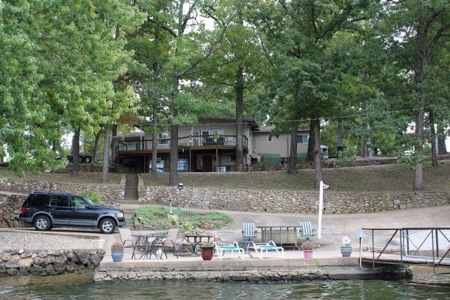 Lakefront Multi-Family Property For Sale in Camden Co, MO - image 2