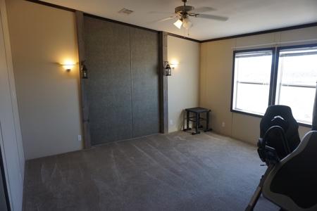Saragosa Balmorhea Pecos Residence Yard 4.9 Acres For Sale - image 11