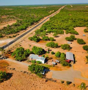 Historic South Texas Hunting Ranch - image 2