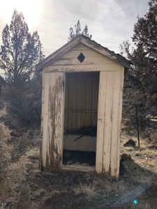 Former Utility Building + Shop For Sale in Modoc Co. - image 4