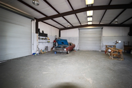 Land for Sale in Gatesville, Texas with Barndo and Hunting - image 16