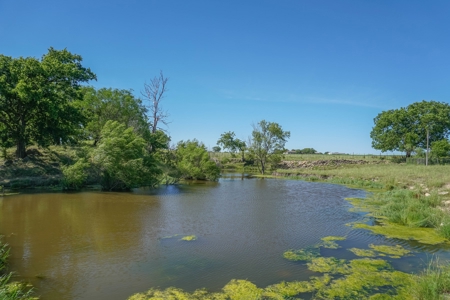 Combination Ranch- Fishing, Hunting, Cattle, 600+ Acres - image 27