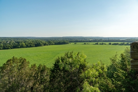 High Fenced Ranch, Private Lakes, Cowhouse Creek, Hunting - image 41
