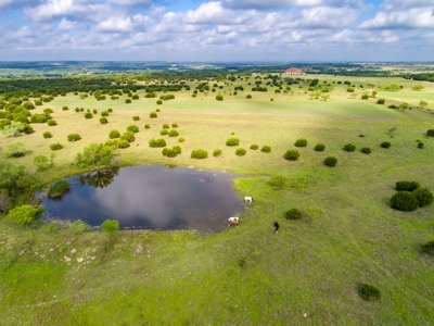 High Fenced Ranch, Private Lakes, Cowhouse Creek, Hunting - image 22