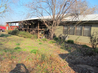 Pickton, Tx Poultry Farm - 74 Acres - 3/2 Home - East Texas - image 17