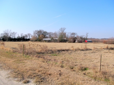 Pickton, Tx Poultry Farm - 74 Acres - 3/2 Home - East Texas - image 2