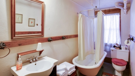 Bed & Breakfast For Sale Arizona historic mountain business - image 15