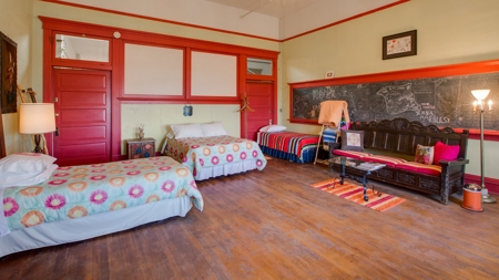 Bed & Breakfast For Sale Arizona historic mountain business - image 35