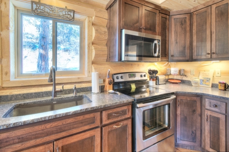 Colorado Log Cabin Borders BLM W/Private Trout Stream Access - image 10