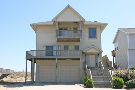 3BR Oceanfront Home for Sale on North Topsail Beach - image 1