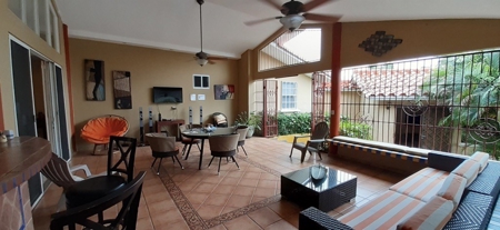Beach House With Guest House In Coronado - image 17