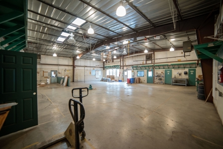 Commercial Building for Sale in Floyd VA - image 24