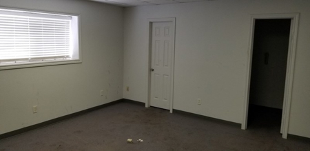 Office/Shop Building/East Texas/Longview/McKesson Ind Park - image 20