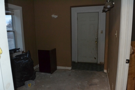 FOR SALE Commercial building, potential residence - image 21