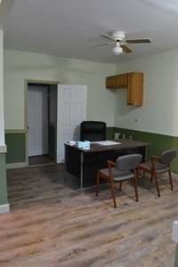 FOR SALE Commercial building, potential residence - image 8