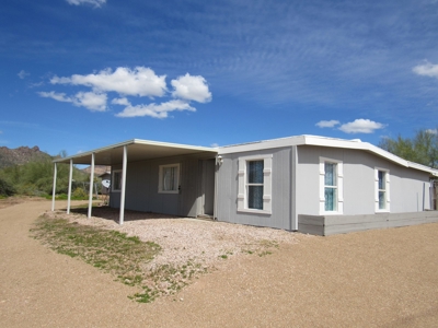 3 Bedroom Apache Junction Horse Property For Sale - image 3