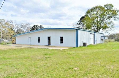 Industrial, Commercial Clear span Building for sale, Office - image 1