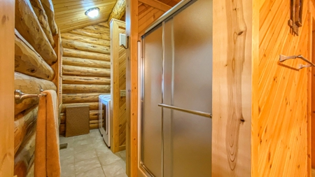 Log Home  with acreage located in Southern Brown County Ohio - image 24