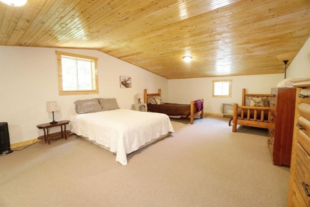 Log Home  with acreage located in Southern Brown County Ohio - image 42