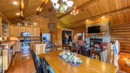 Log Home  with acreage located in Southern Brown County Ohio - image 13