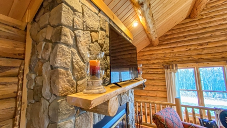 Log Home  with acreage located in Southern Brown County Ohio - image 16