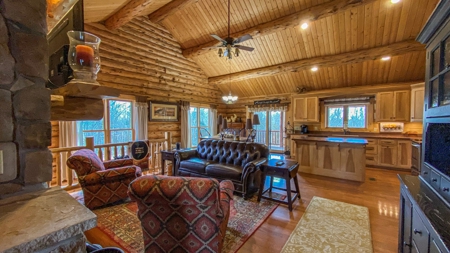 Log Home  with acreage located in Southern Brown County Ohio - image 14