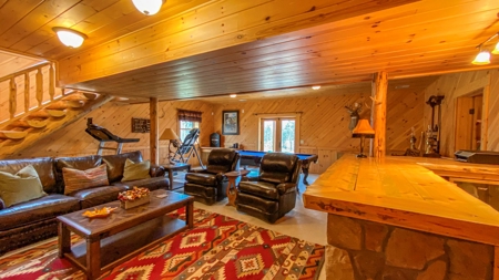 Log Home  with acreage located in Southern Brown County Ohio - image 27