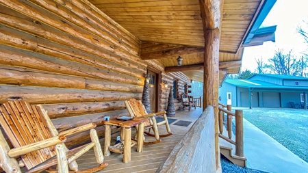 Log Home  with acreage located in Southern Brown County Ohio - image 7