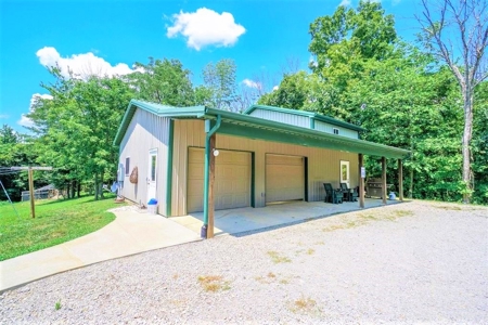 Log Home  with acreage located in Southern Brown County Ohio - image 9