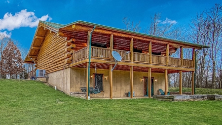 Log Home  with acreage located in Southern Brown County Ohio - image 3