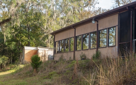 A very unique Suwannee River Property! - image 9