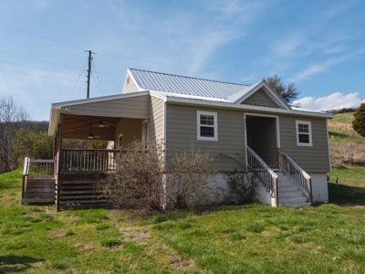 Incredible Hunting Property in Pilot VA for Sale! - image 2