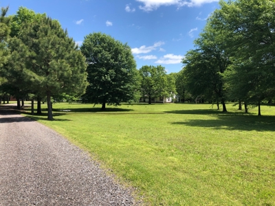 Home and land for sale Southeast Oklahoma - image 20