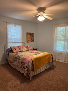 Home and land for sale Southeast Oklahoma - image 28