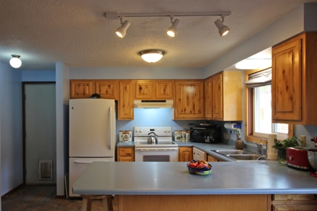 Country home in SW CO, borders BLM, no covenants,Views,Solar - image 3