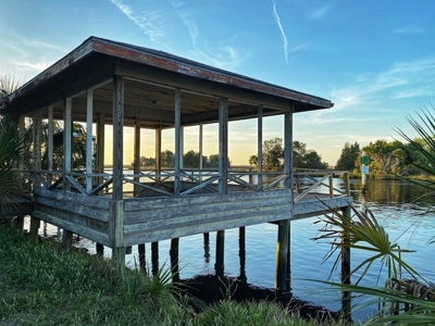 SUWANNEE WATERFRONT PROPERTY FOR SALE - Suwannee, Florida - image 3