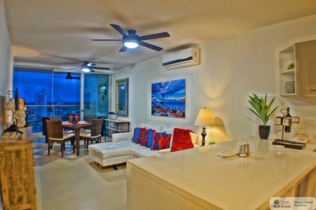 Beachfront Bahia Condo for Sale - image 15