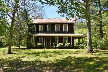 Henderson Co TN Log & Wood home, Barn, Ponds, School & Acres - image 5
