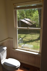 Henderson Co TN Log & Wood home, Barn, Ponds, School & Acres - image 37