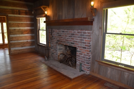 Henderson Co TN Log & Wood home, Barn, Ponds, School & Acres - image 23