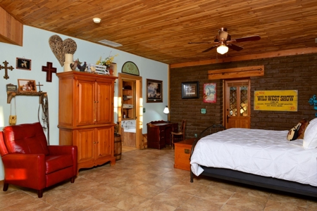 40 +/- Acre Last Stand Guest Ranch, Sonoita, AZ ~ $1675,000 - image 17